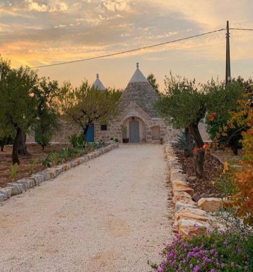 Trulli Alla Controra กอนแวร์ซาโน ภายนอก รูปภาพ