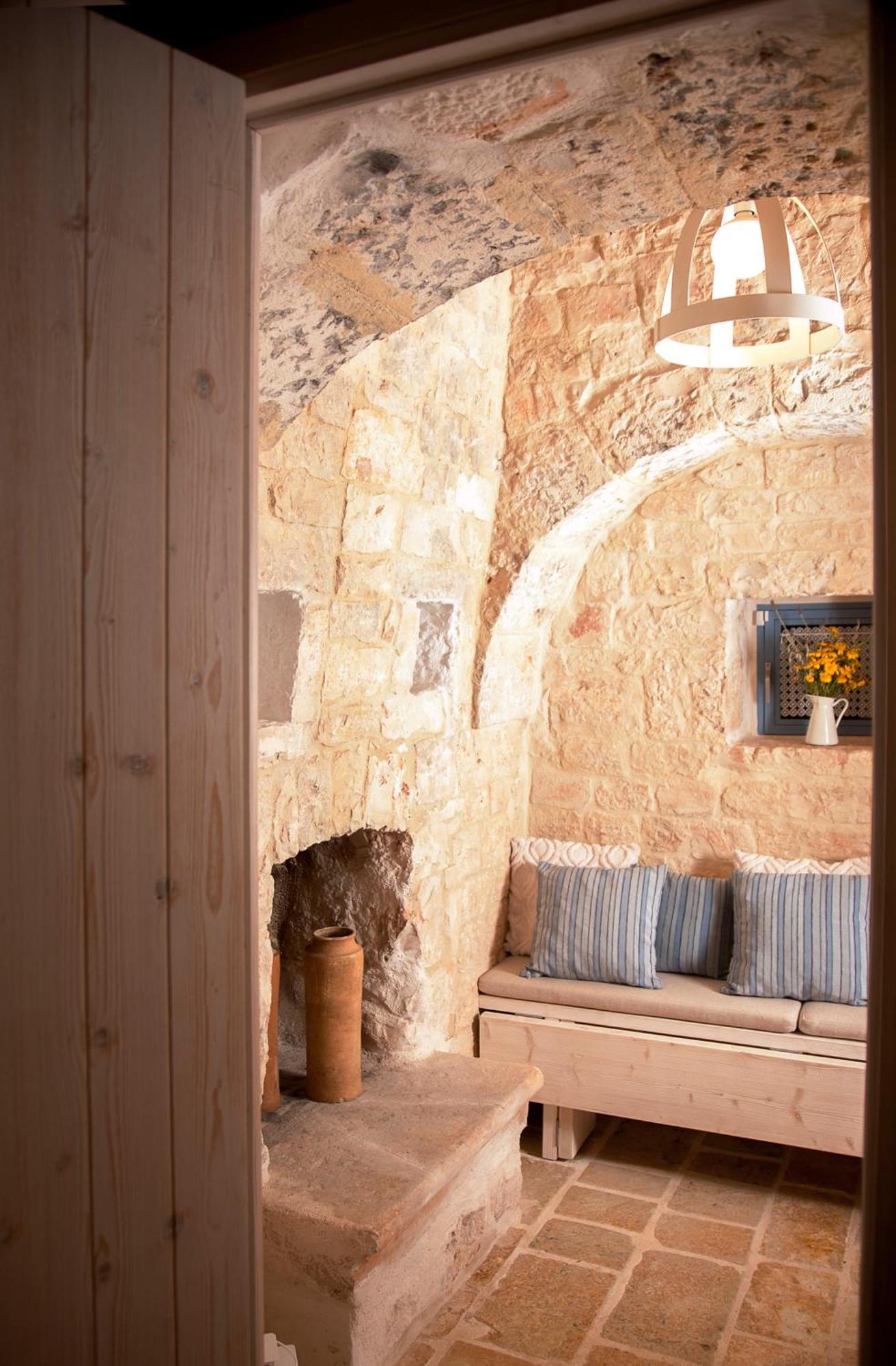 Trulli Alla Controra กอนแวร์ซาโน ภายนอก รูปภาพ