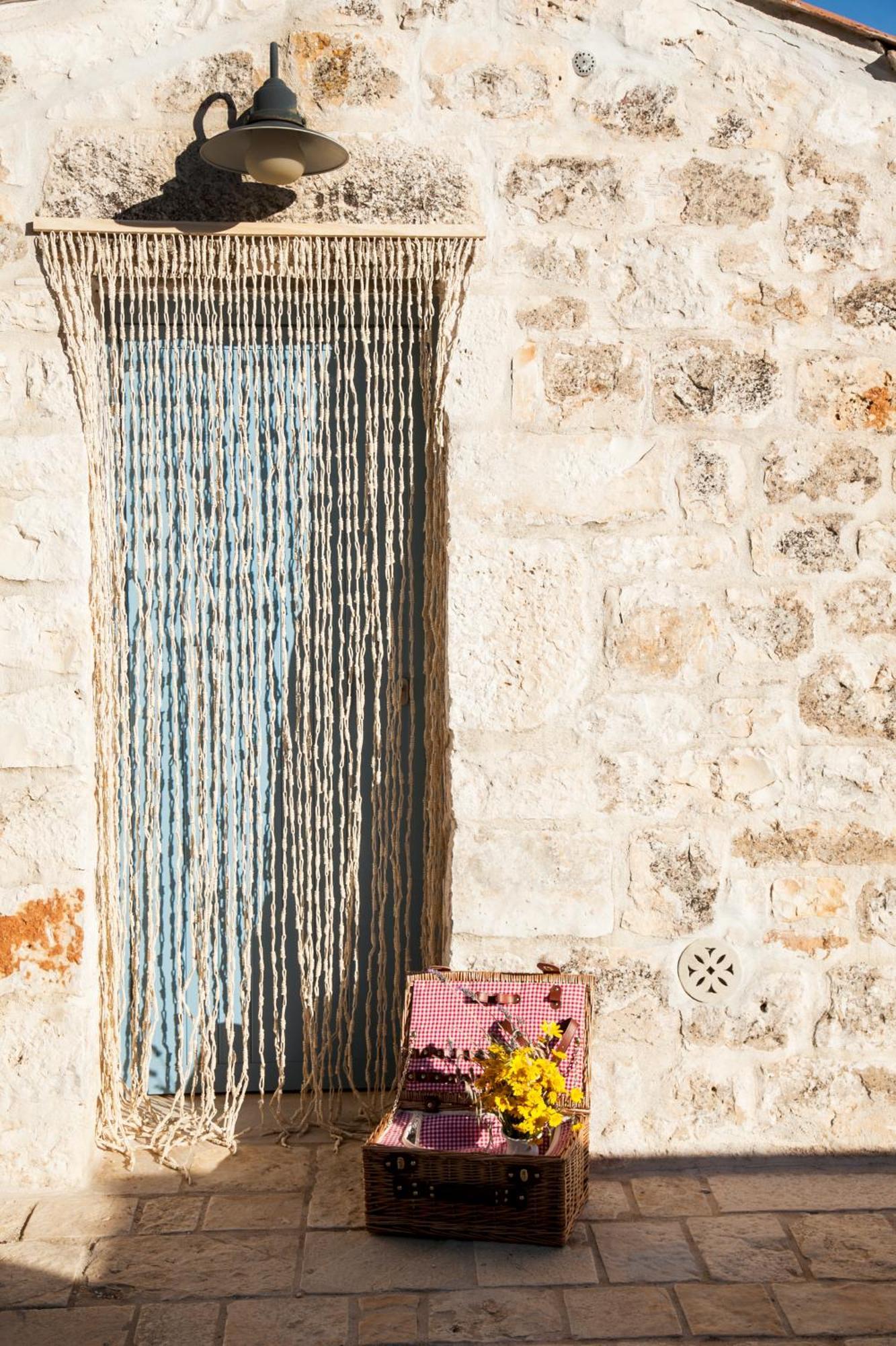 Trulli Alla Controra กอนแวร์ซาโน ภายนอก รูปภาพ