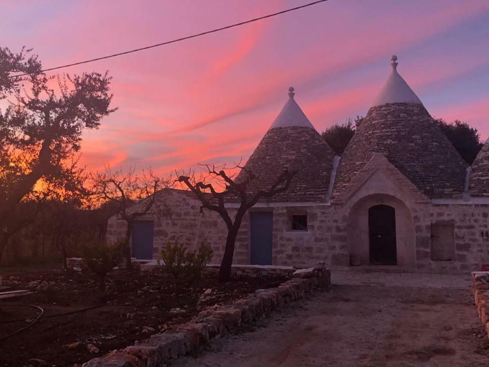 Trulli Alla Controra กอนแวร์ซาโน ภายนอก รูปภาพ